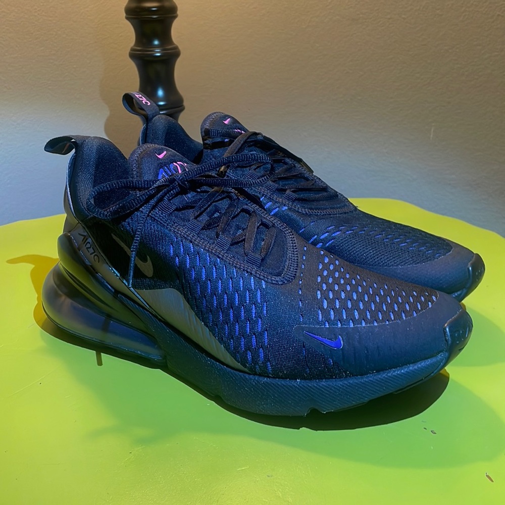 Nike Air 270 - Men’s Size 10.5 - Black/Blue